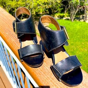 Clark’s 3” block heel Sandal, Artisan Series. Genuine leather, comfy padded sole